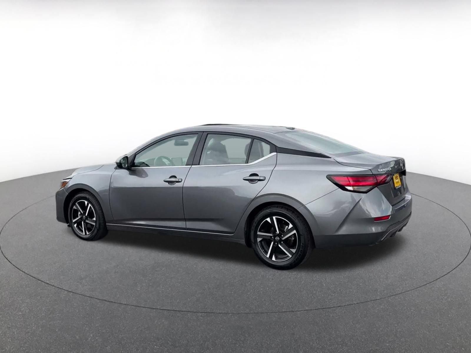 Thumbnail: 2025 Nissan Sentra - 9