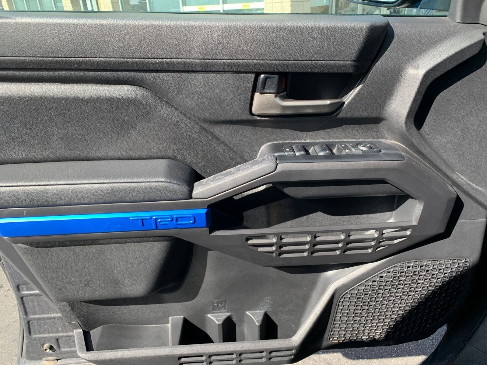 Thumbnail: 2025 Toyota Tacoma - 18