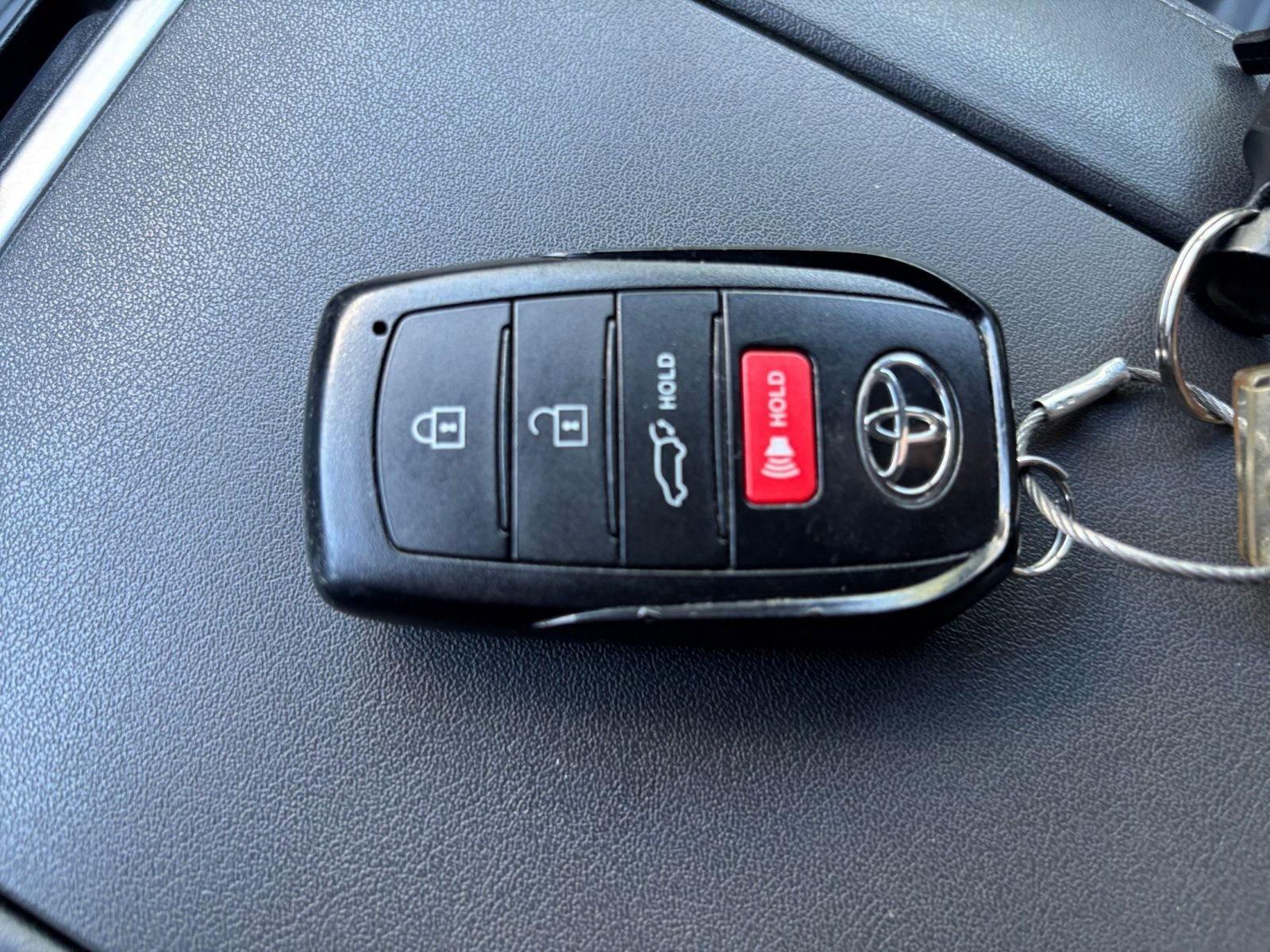 Thumbnail: 2025 Toyota Highlander - 21