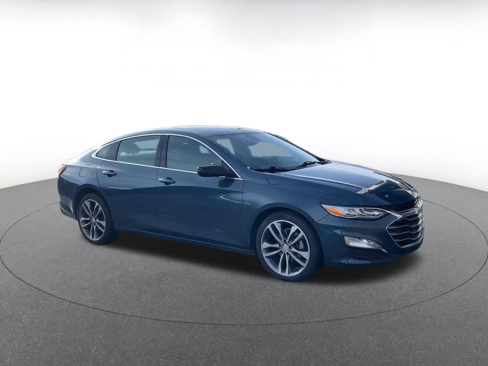 Thumbnail: 2024 Chevrolet Malibu - 2