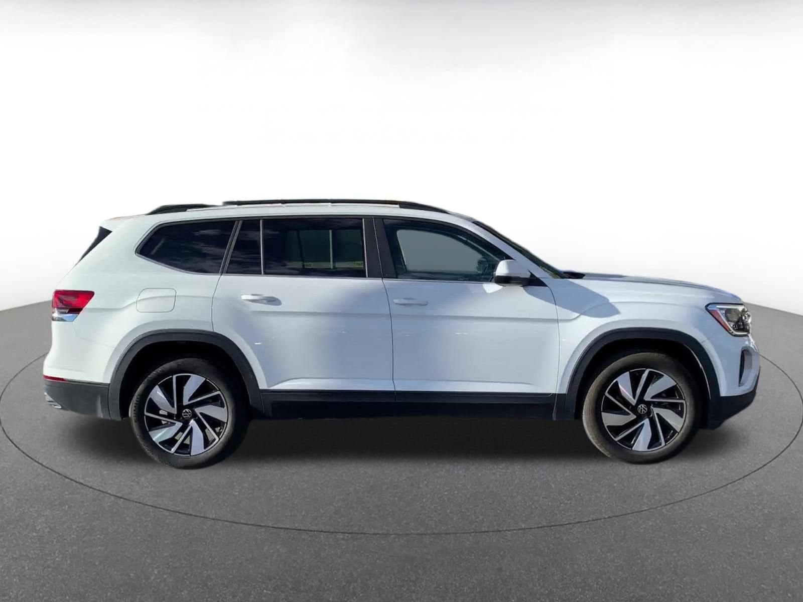 Thumbnail: 2025 Volkswagen Atlas - 16