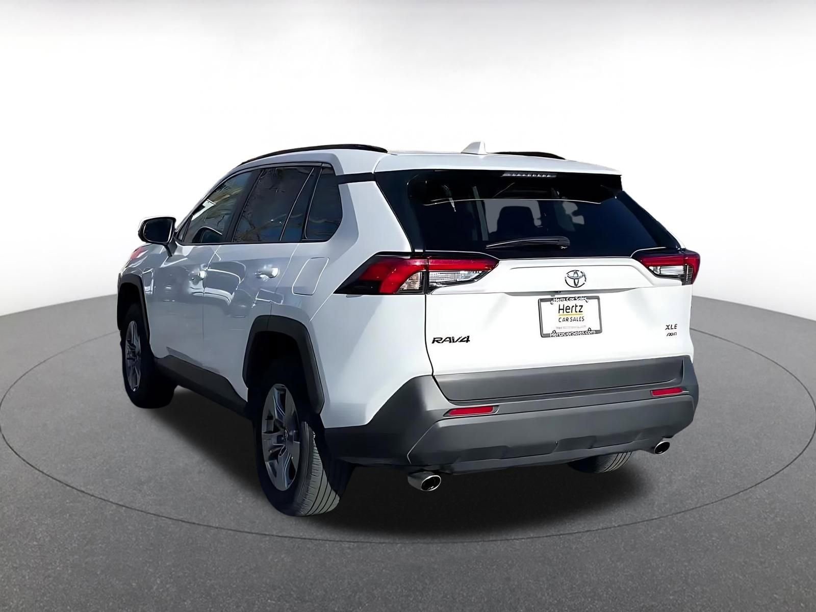 Thumbnail: 2025 Toyota RAV4 - 11