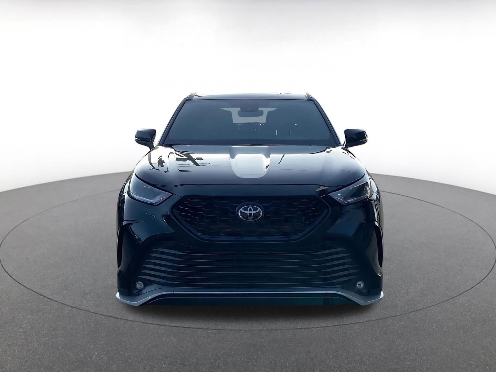 Thumbnail: 2025 Toyota Highlander - 4