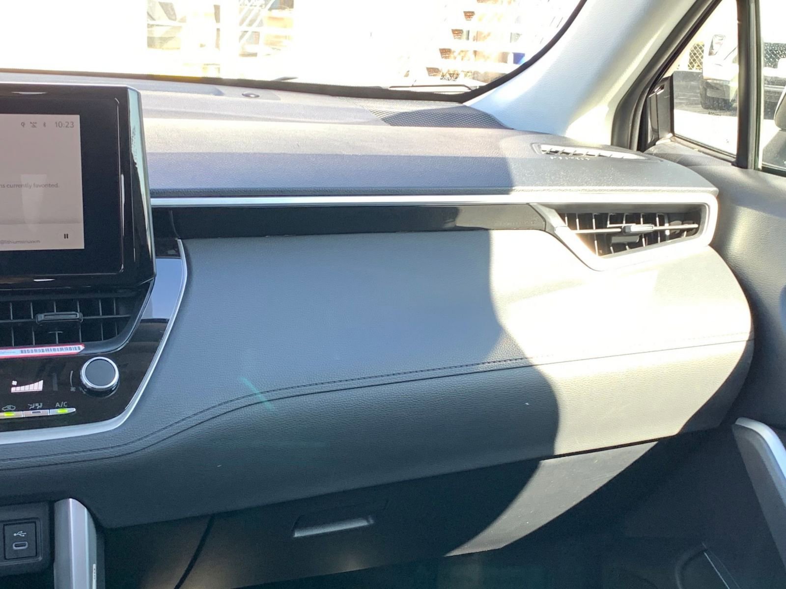 Thumbnail: 2025 Toyota Corolla Cross - 34