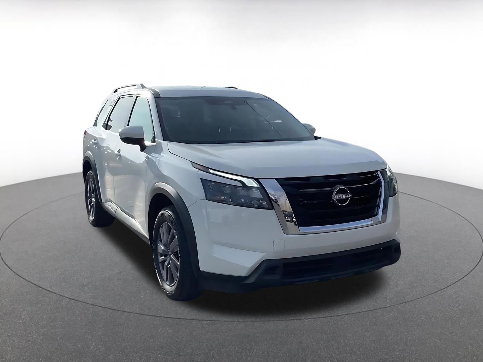 Thumbnail: 2025 Nissan Pathfinder - 3