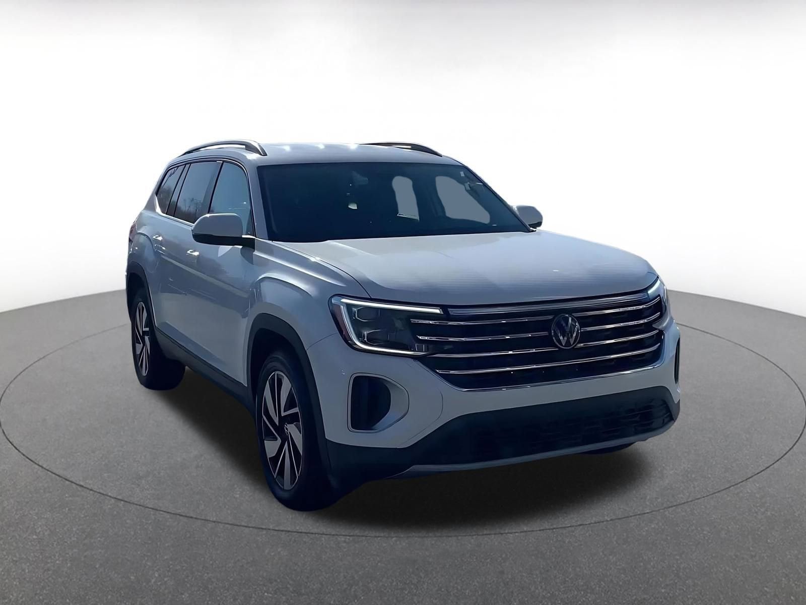 Thumbnail: 2024 Volkswagen Atlas - 3