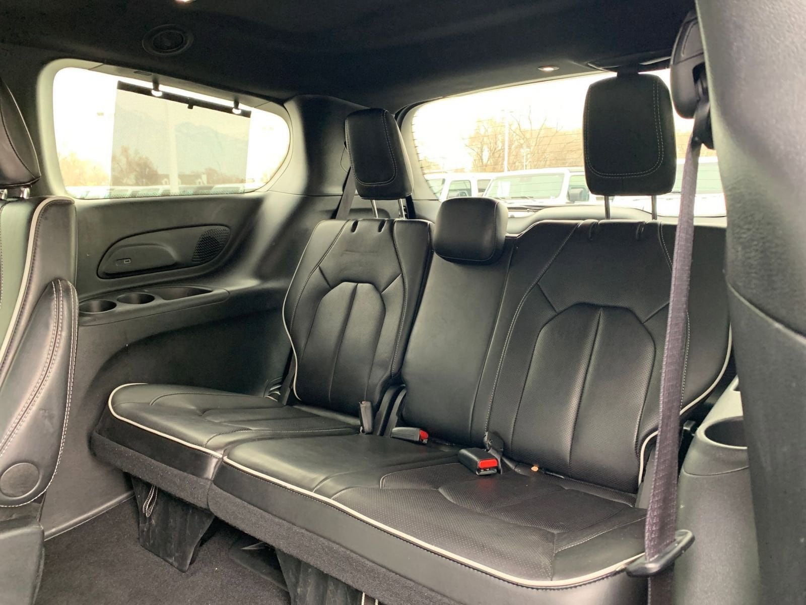 Thumbnail: 2025 Chrysler Pacifica - 17