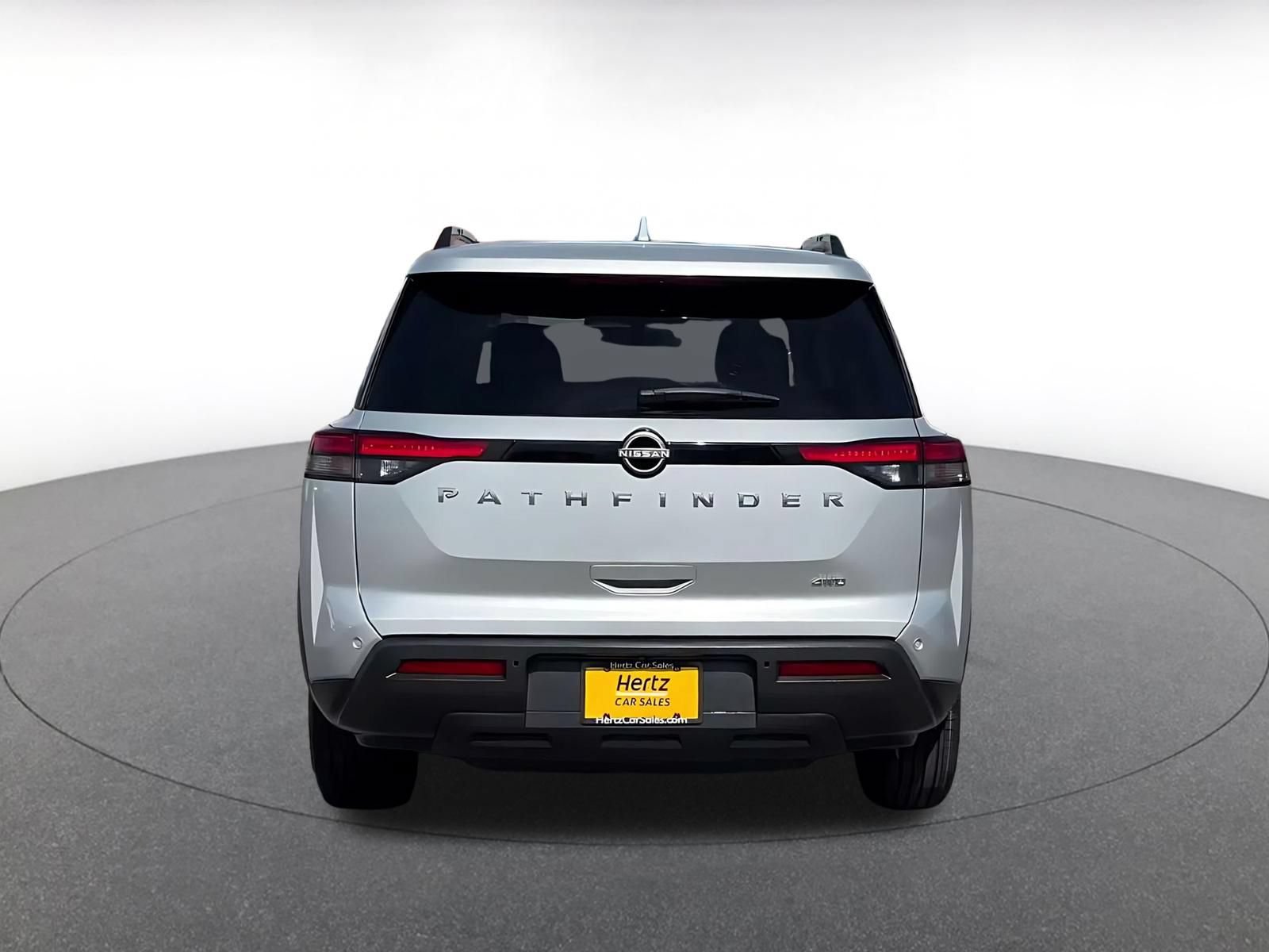Thumbnail: 2025 Nissan Pathfinder - 10
