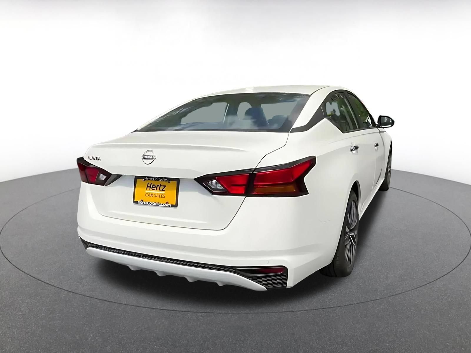 Thumbnail: 2025 Nissan Altima - 12