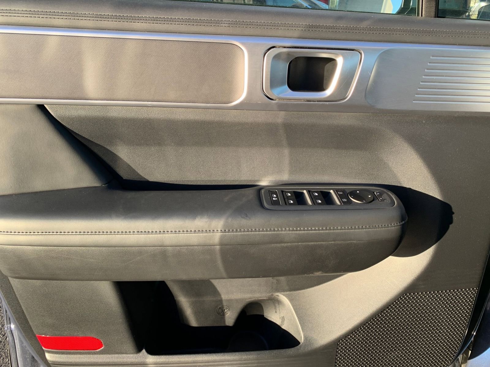 Thumbnail: 2025 Hyundai Santa Fe - 18