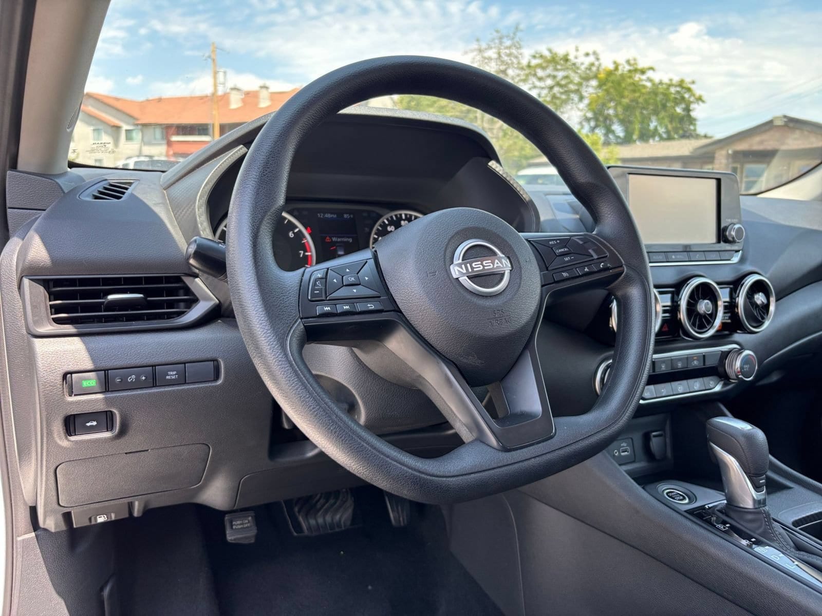 Thumbnail: 2025 Nissan Sentra - 33