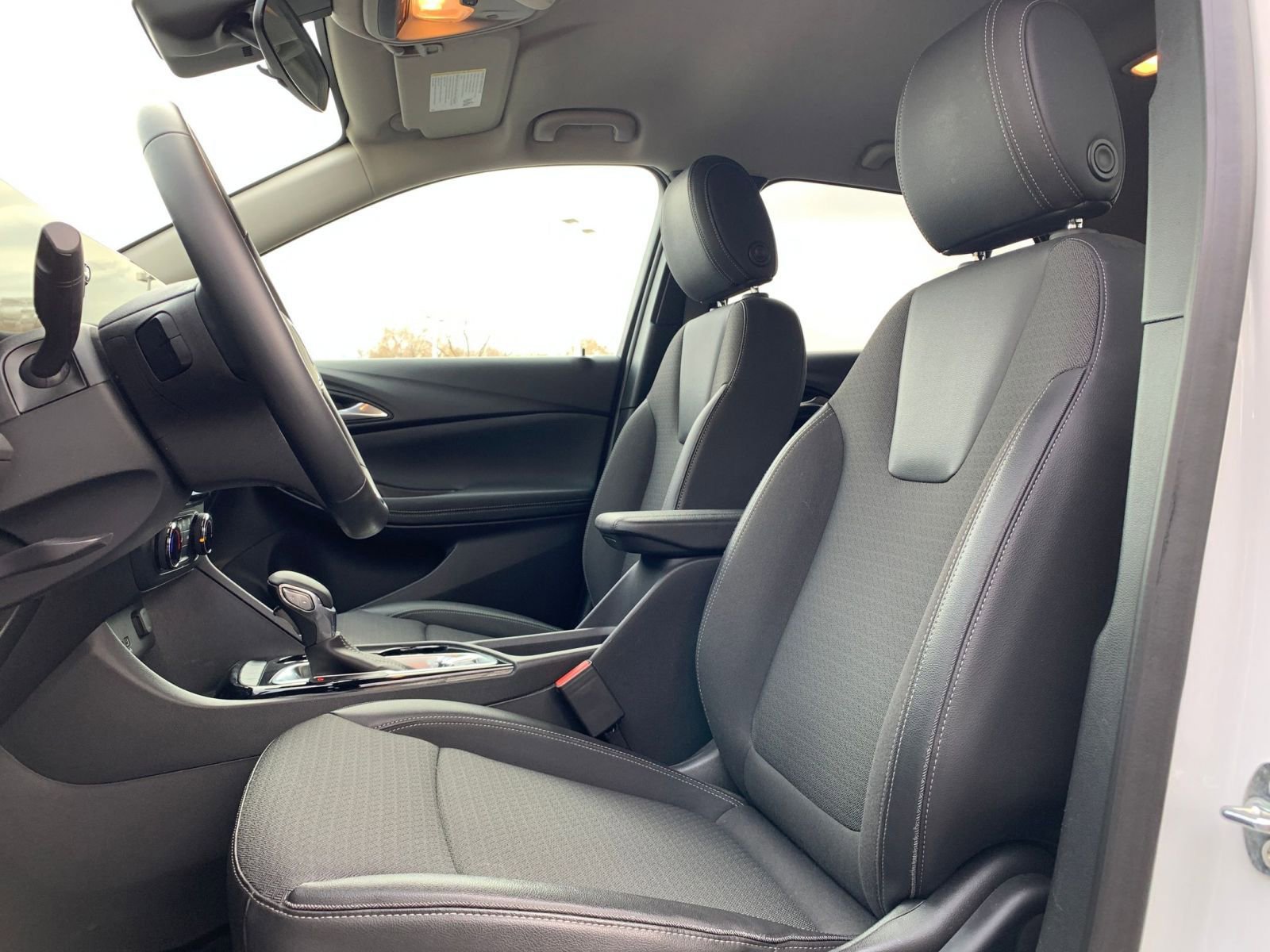 Thumbnail: 2025 Buick Encore GX - 24