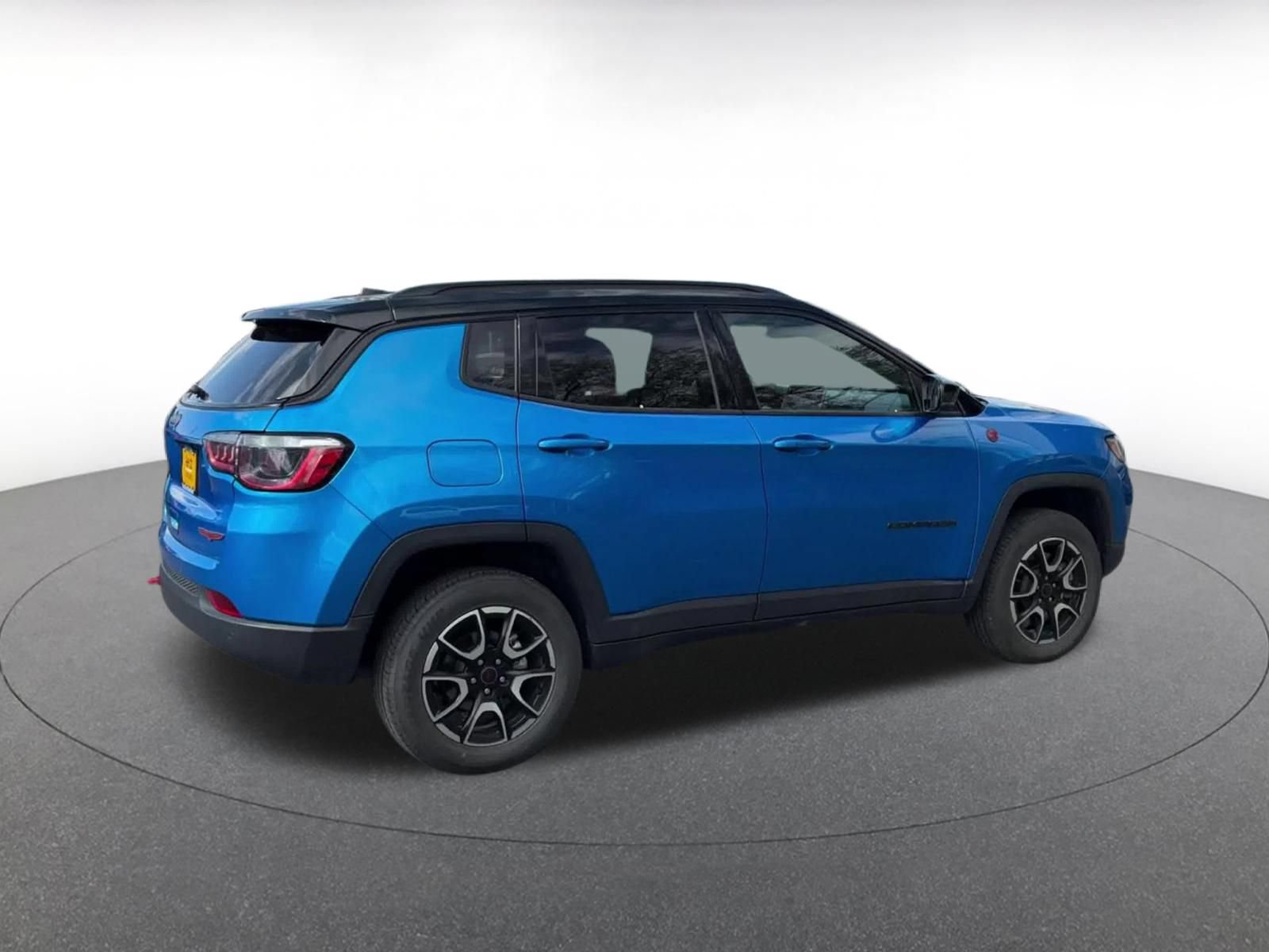 Thumbnail: 2025 Jeep Compass - 14