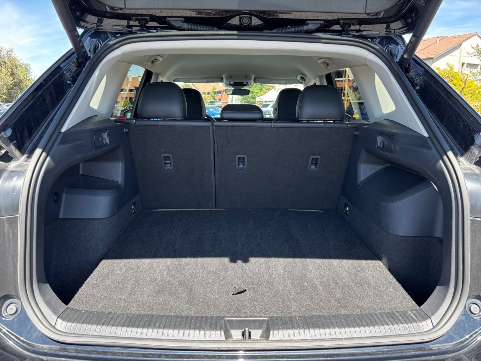 Thumbnail: 2026 Volkswagen Tiguan - 32