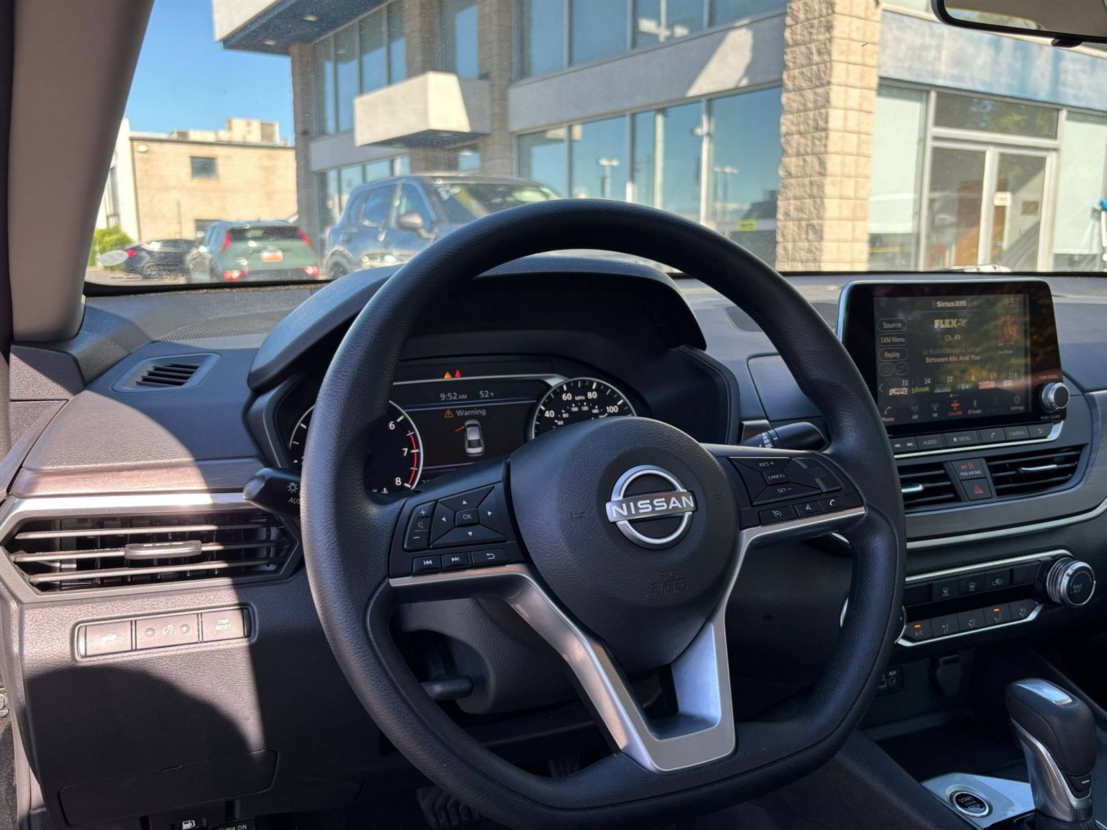 Thumbnail: 2025 Nissan Altima - 30