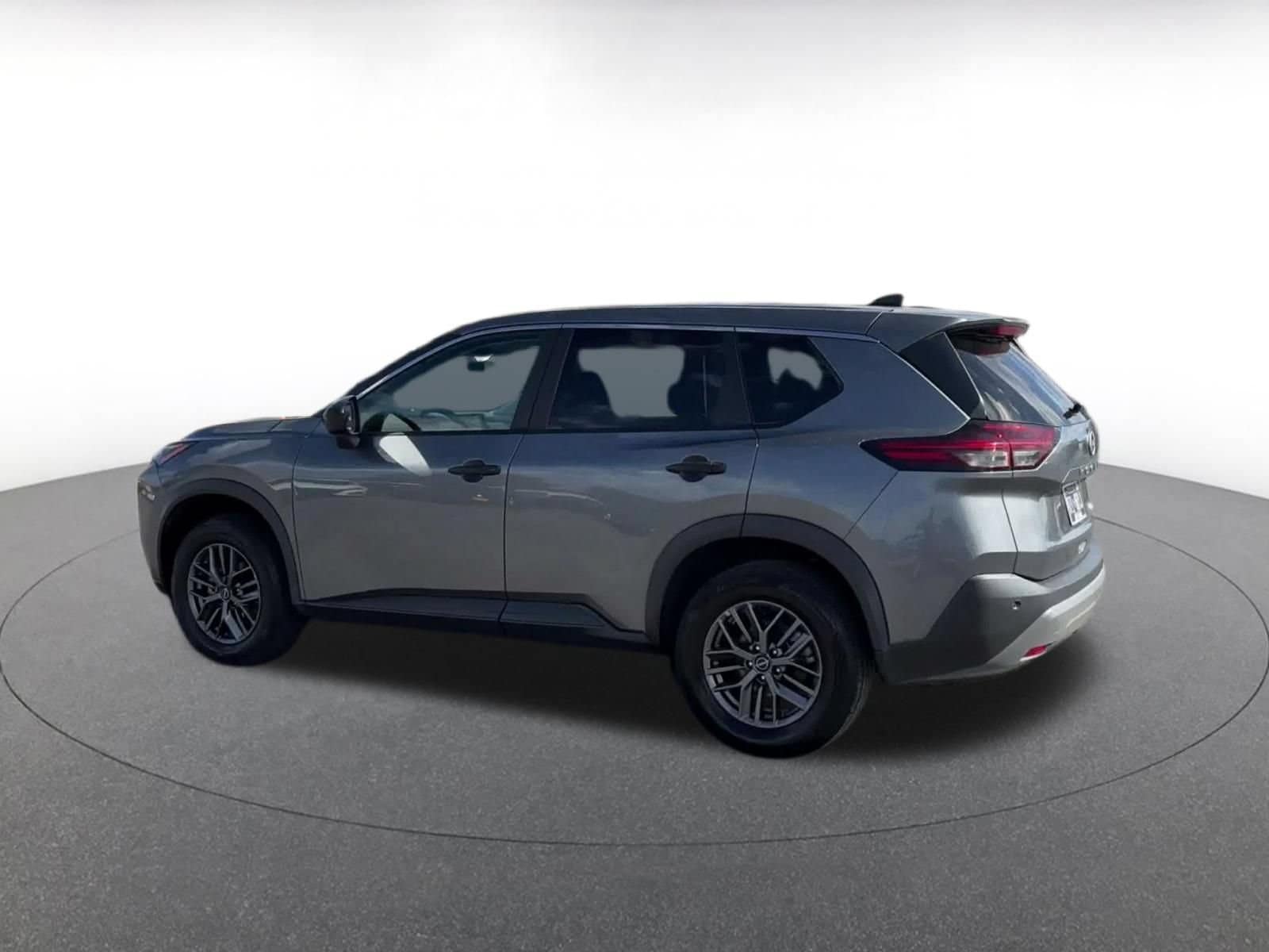 Thumbnail: 2023 Nissan Rogue - 9