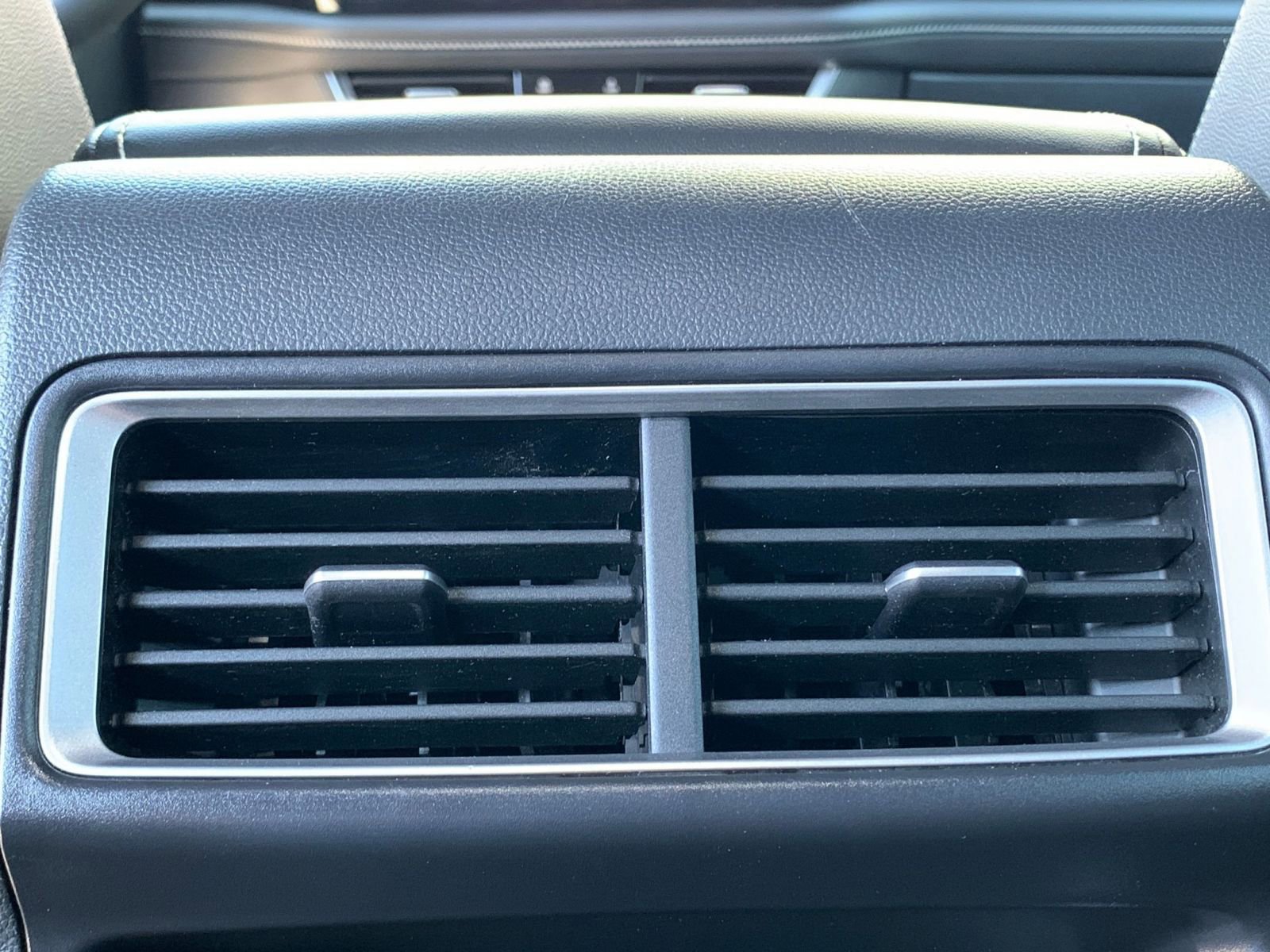 Thumbnail: 2024 Volkswagen Atlas - 24