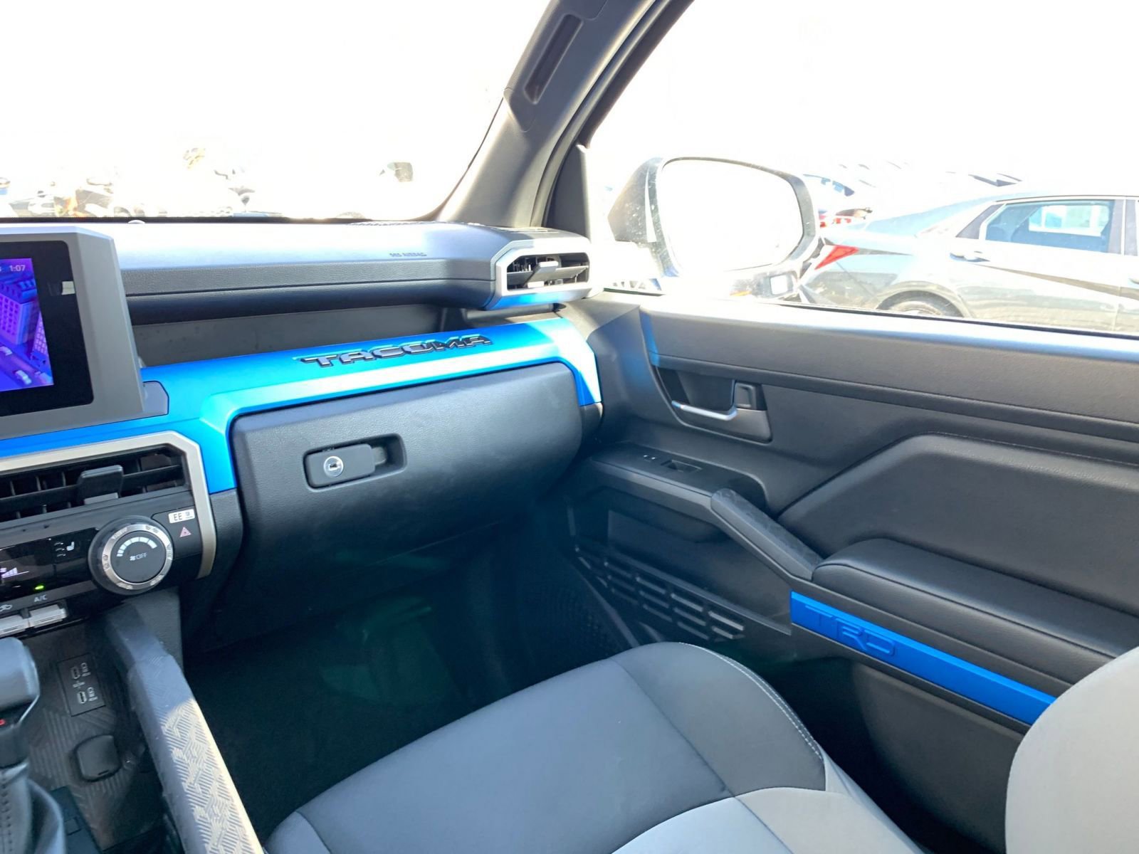 Thumbnail: 2025 Toyota Tacoma - 33