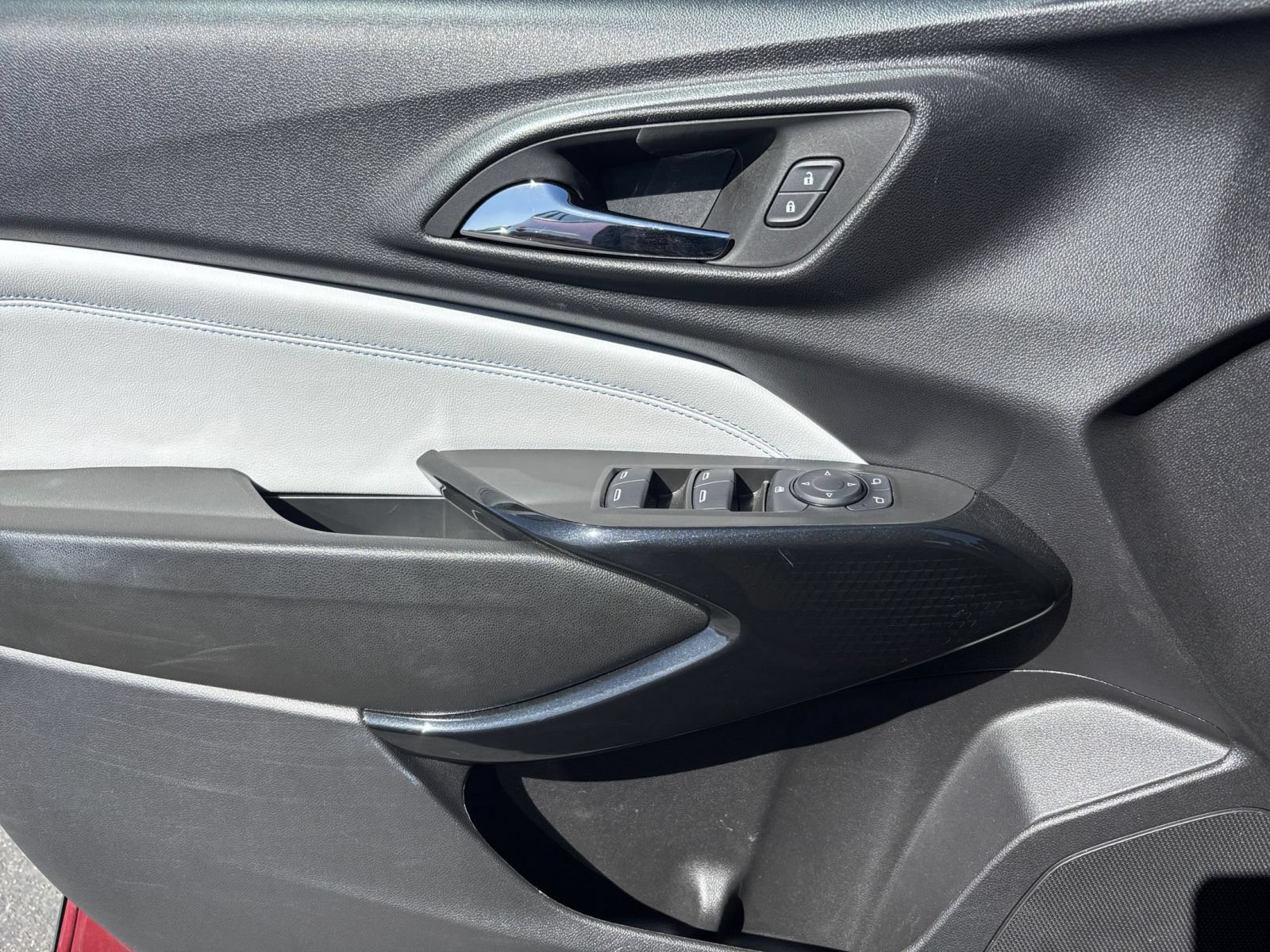 Thumbnail: 2025 Chevrolet Trax - 18