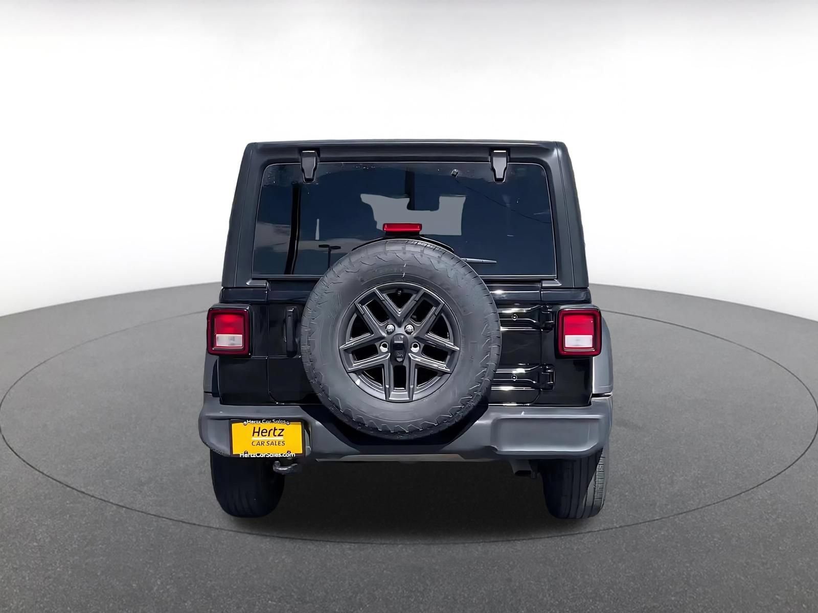 Thumbnail: 2025 Jeep Wrangler - 9