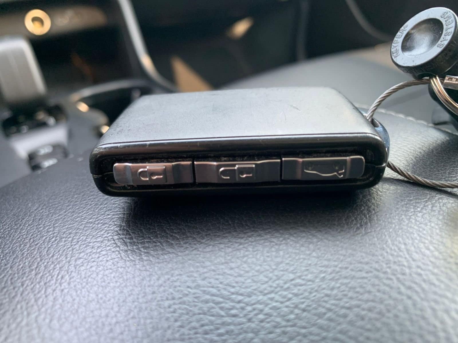 Thumbnail: 2024 Volvo XC40 - 22