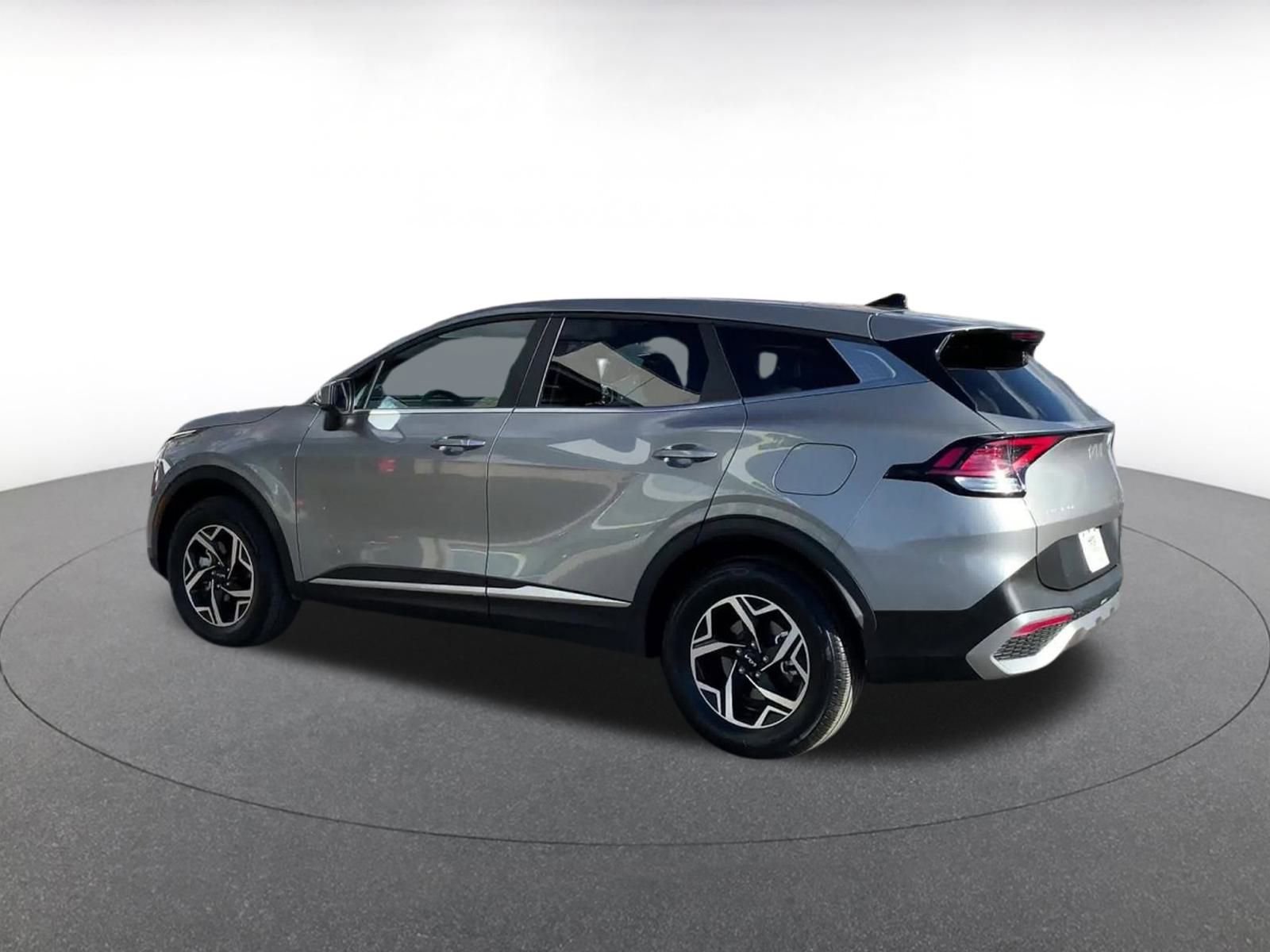 Thumbnail: 2024 Kia Sportage - 10