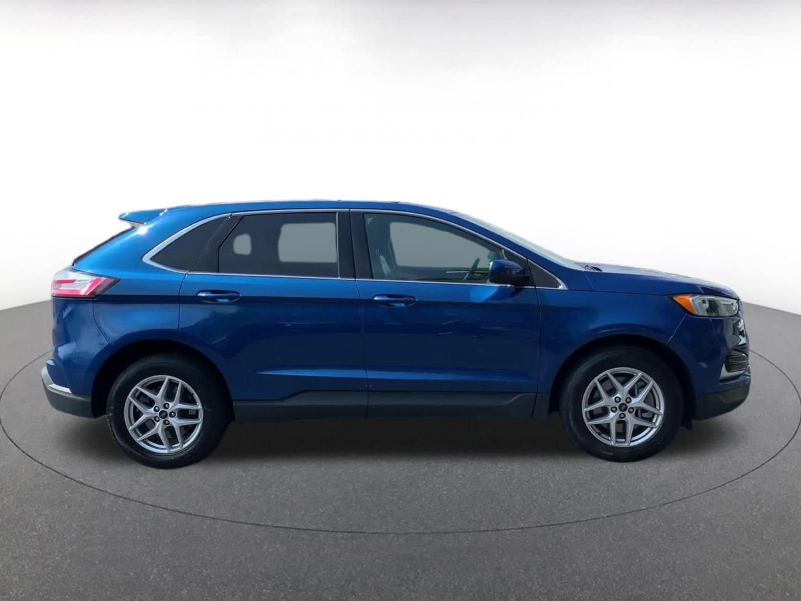 Thumbnail: 2023 Ford Edge - 16
