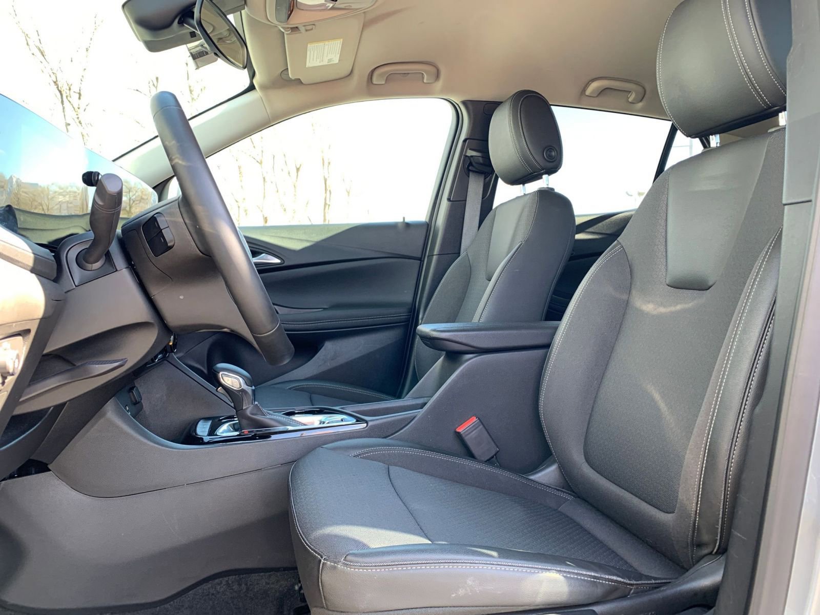 Thumbnail: 2025 Buick Encore GX - 25