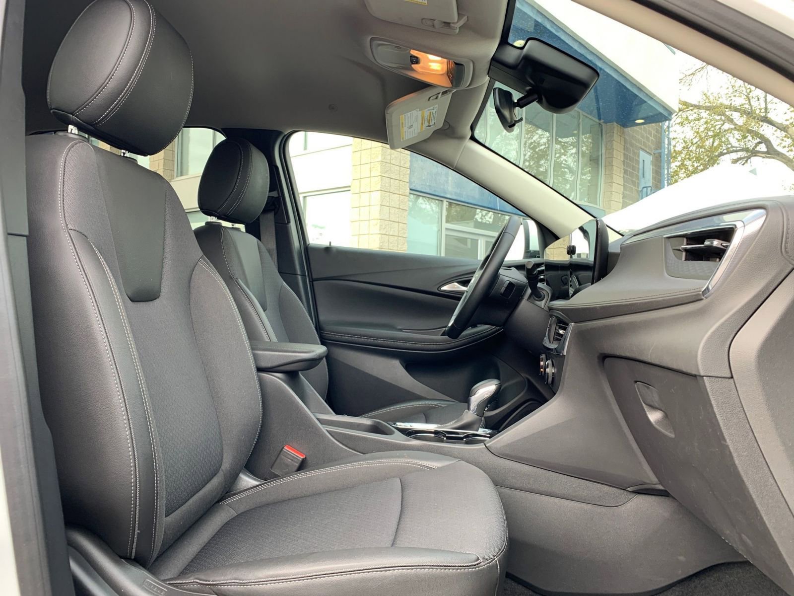 Thumbnail: 2025 Buick Encore GX - 34