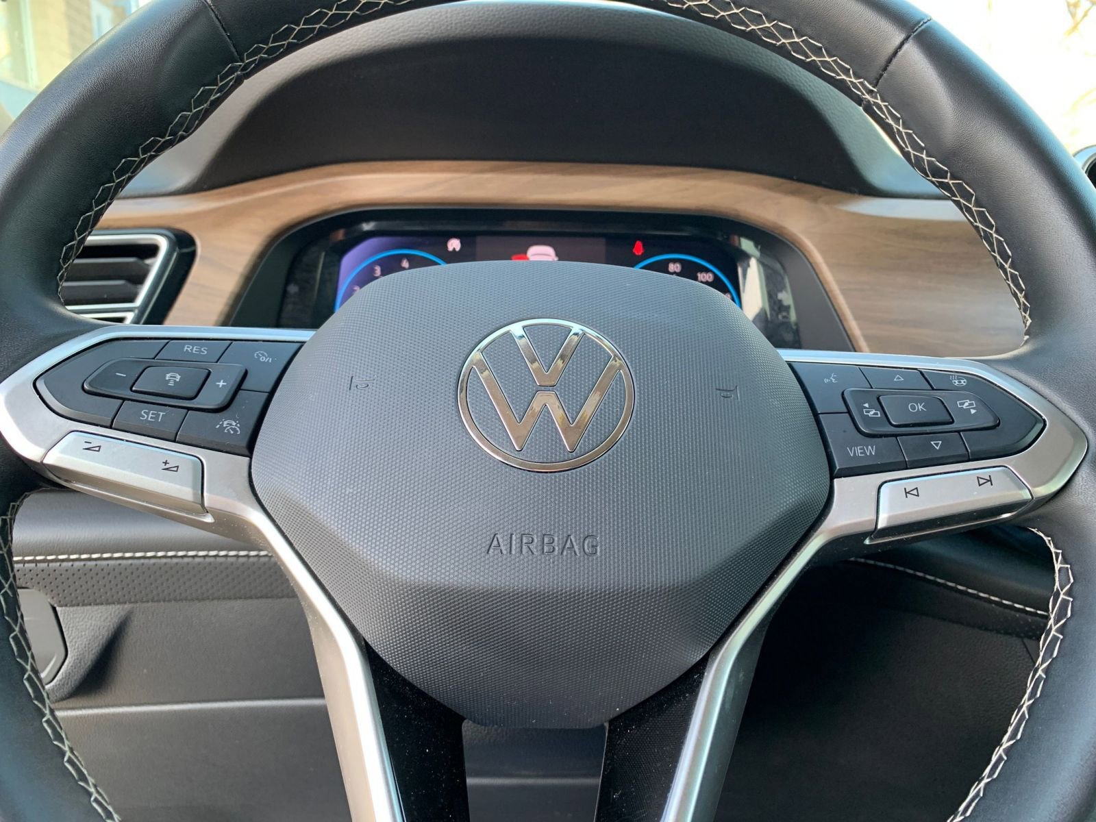 Thumbnail: 2025 Volkswagen Atlas - 30