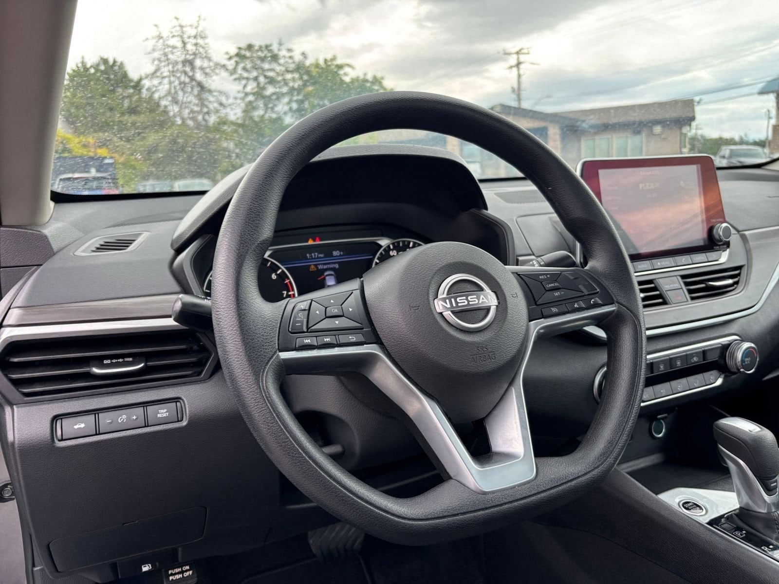 Thumbnail: 2025 Nissan Altima - 30