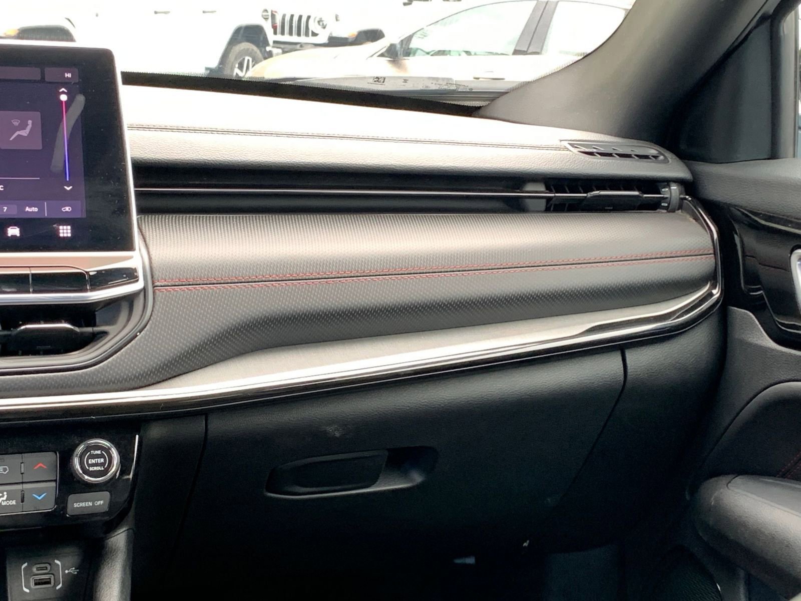 Thumbnail: 2025 Jeep Compass - 34