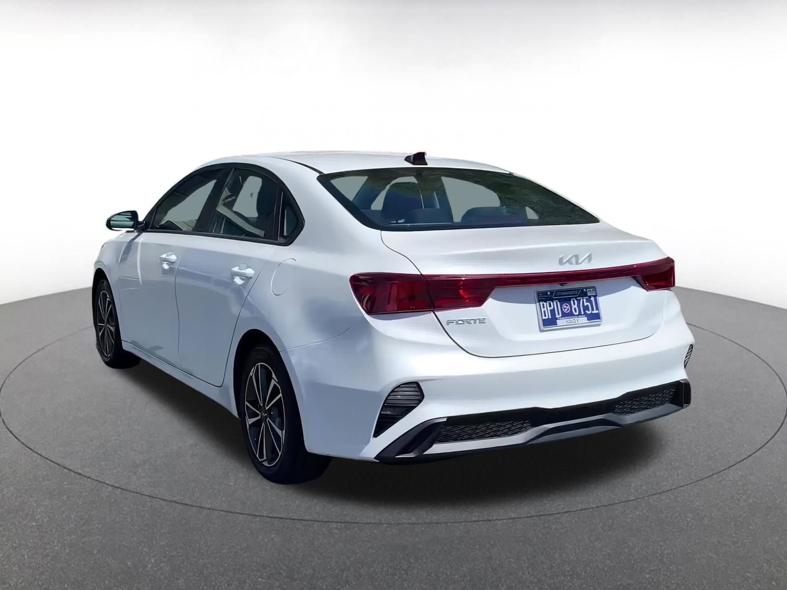Thumbnail: 2023 Kia Forte - 11