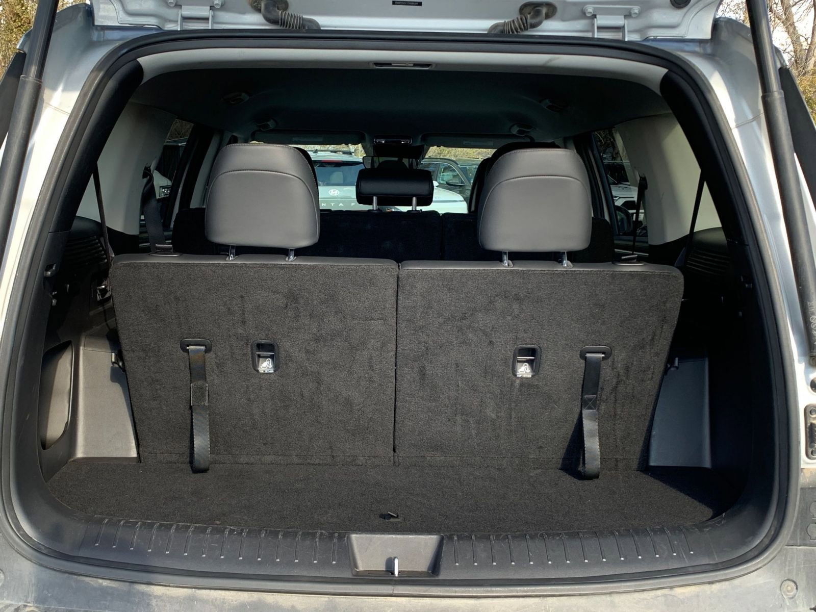 Thumbnail: 2025 Hyundai Santa Fe - 32