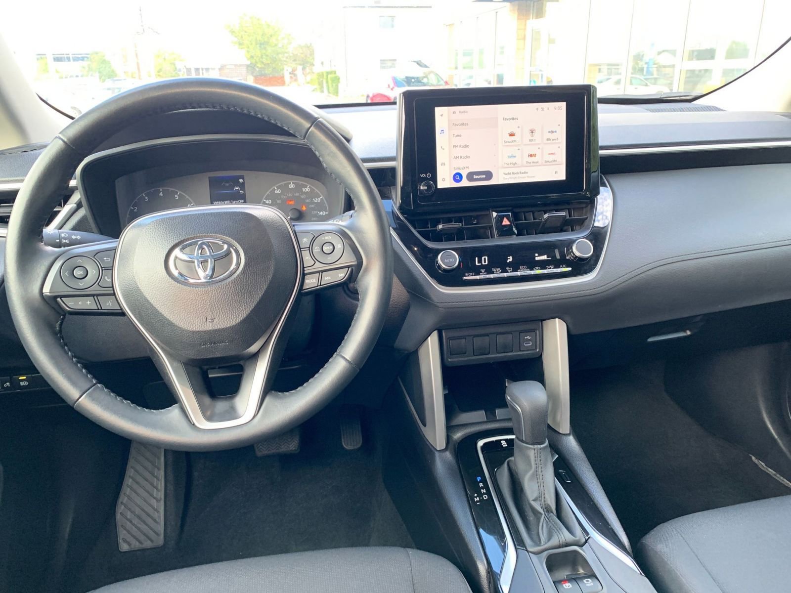 Thumbnail: 2025 Toyota Corolla Cross - 32