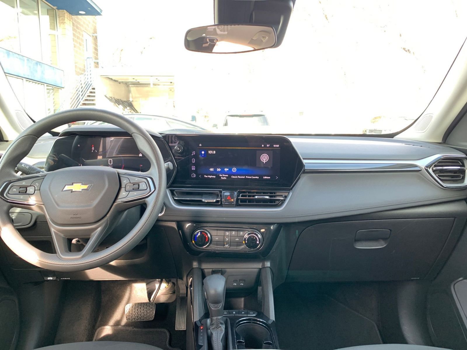 Thumbnail: 2025 Chevrolet TrailBlazer - 31