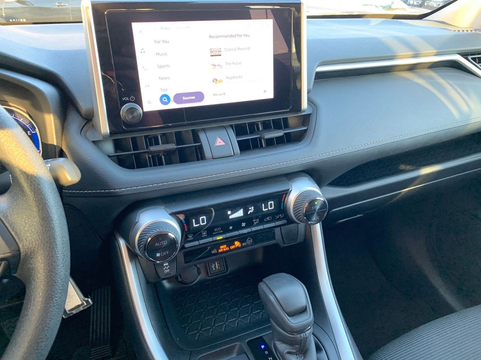 Thumbnail: 2025 Toyota RAV4 - 18