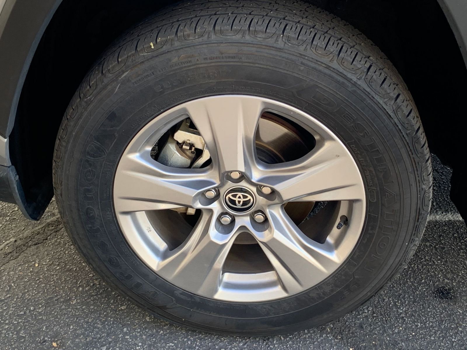 Thumbnail: 2025 Toyota RAV4 - 29