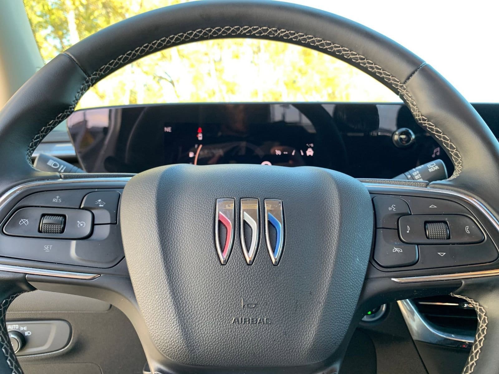 Thumbnail: 2025 Buick Encore GX - 25