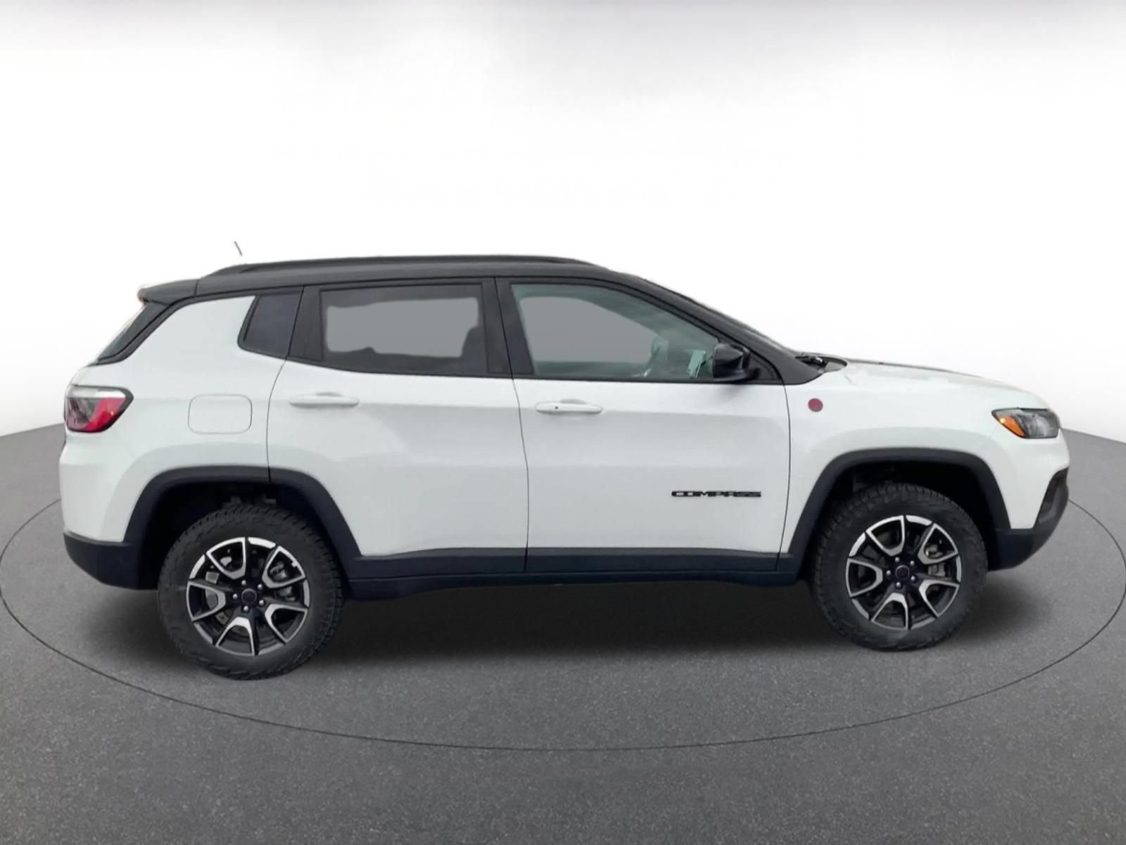 Thumbnail: 2025 Jeep Compass - 13