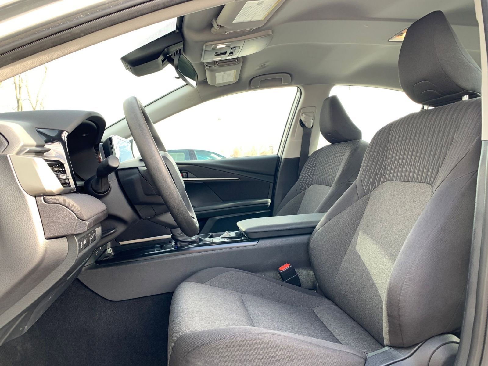 Thumbnail: 2025 Toyota Camry - 25