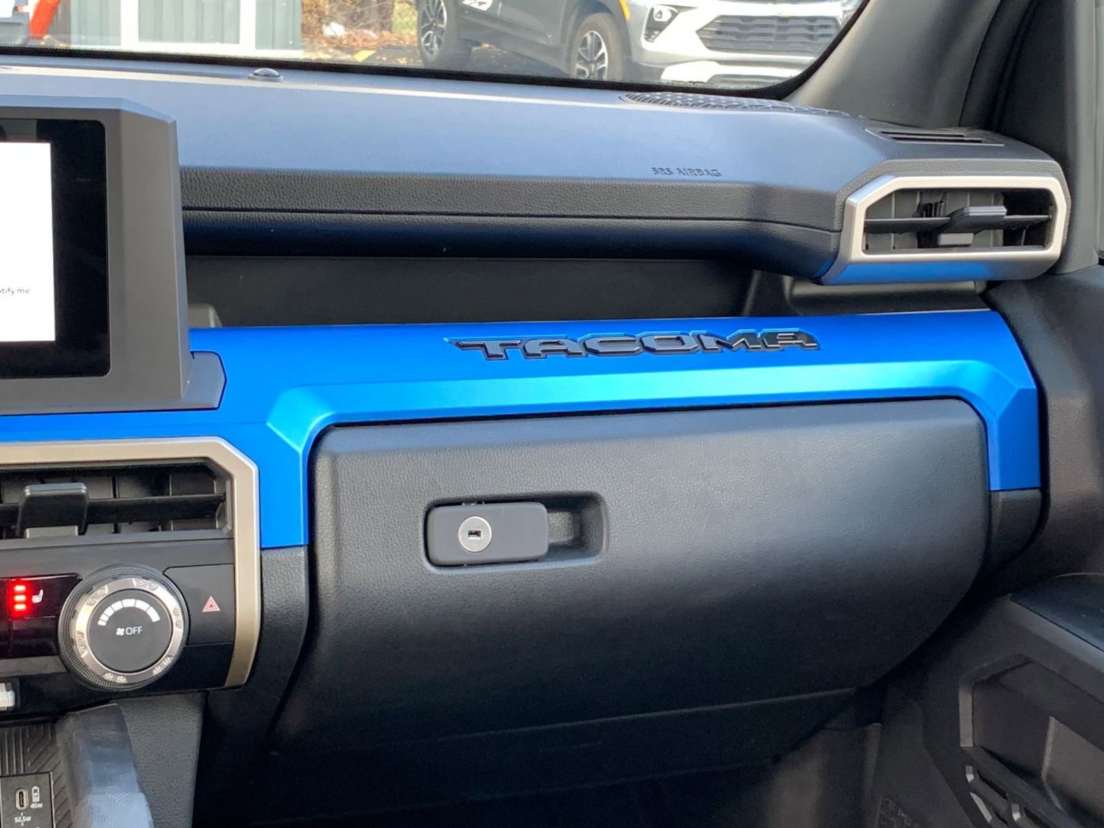 Thumbnail: 2025 Toyota Tacoma - 34