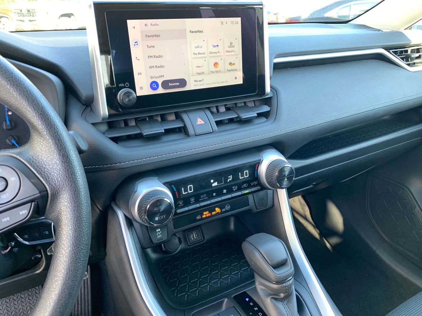 Thumbnail: 2025 Toyota RAV4 - 18