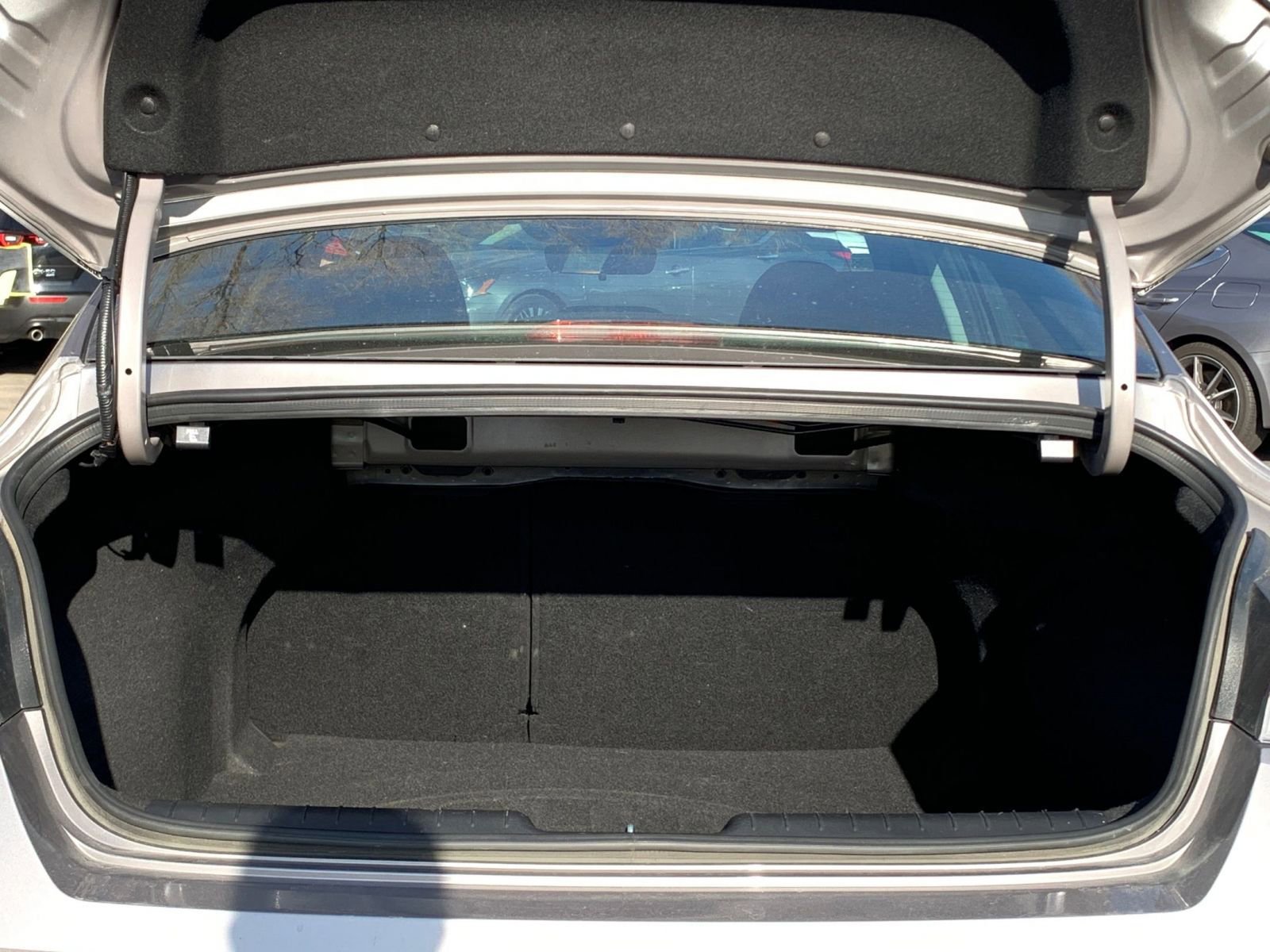 Thumbnail: 2025 Hyundai Elantra - 31