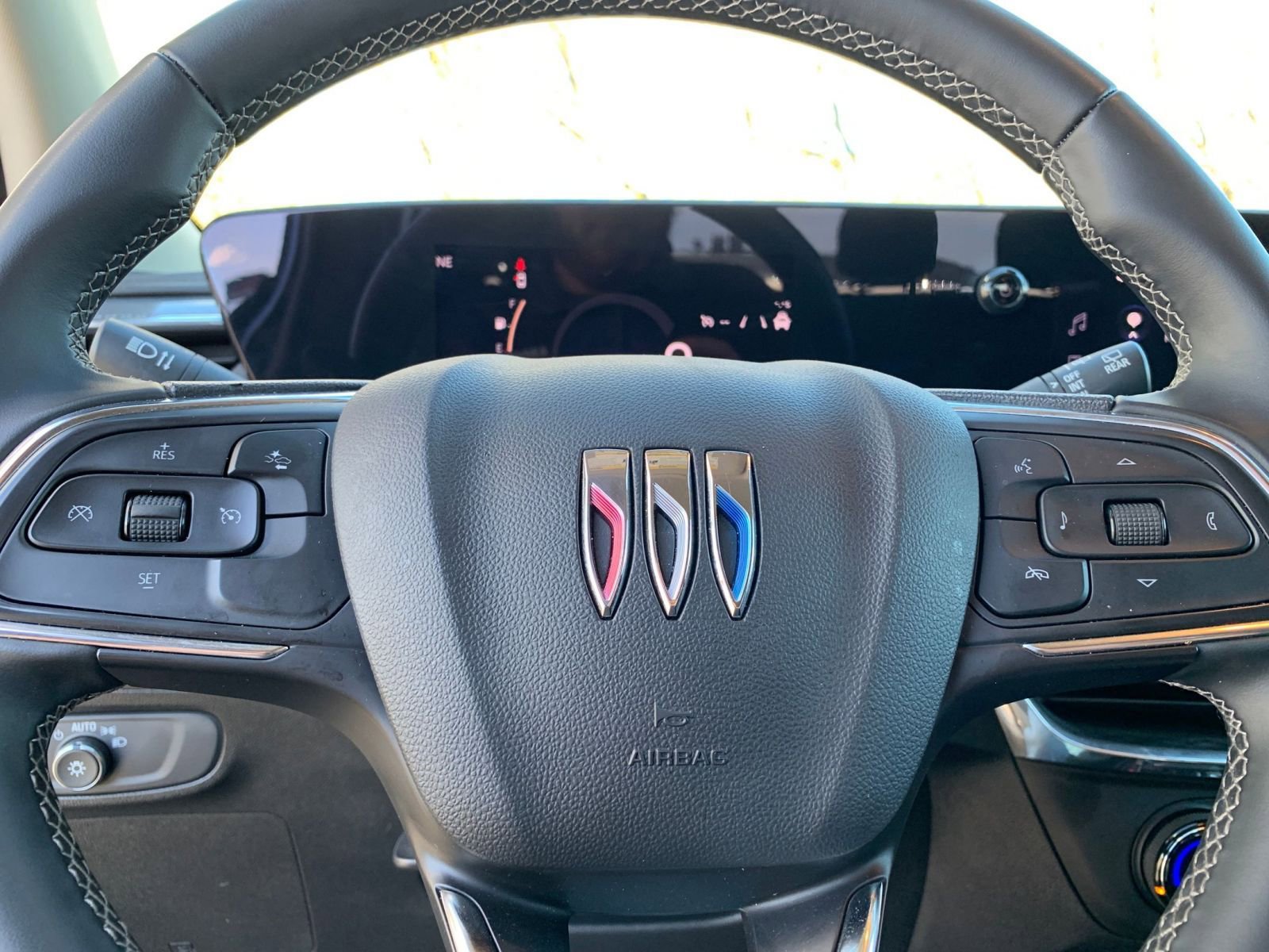 Thumbnail: 2025 Buick Encore GX - 25