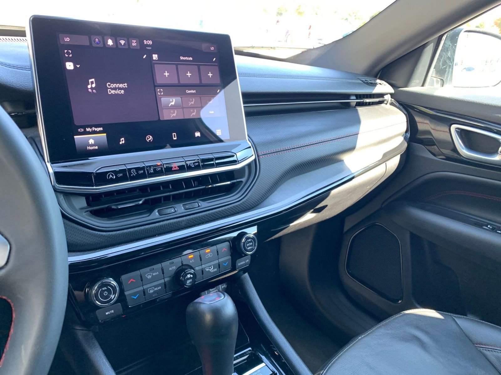 Thumbnail: 2025 Jeep Compass - 18