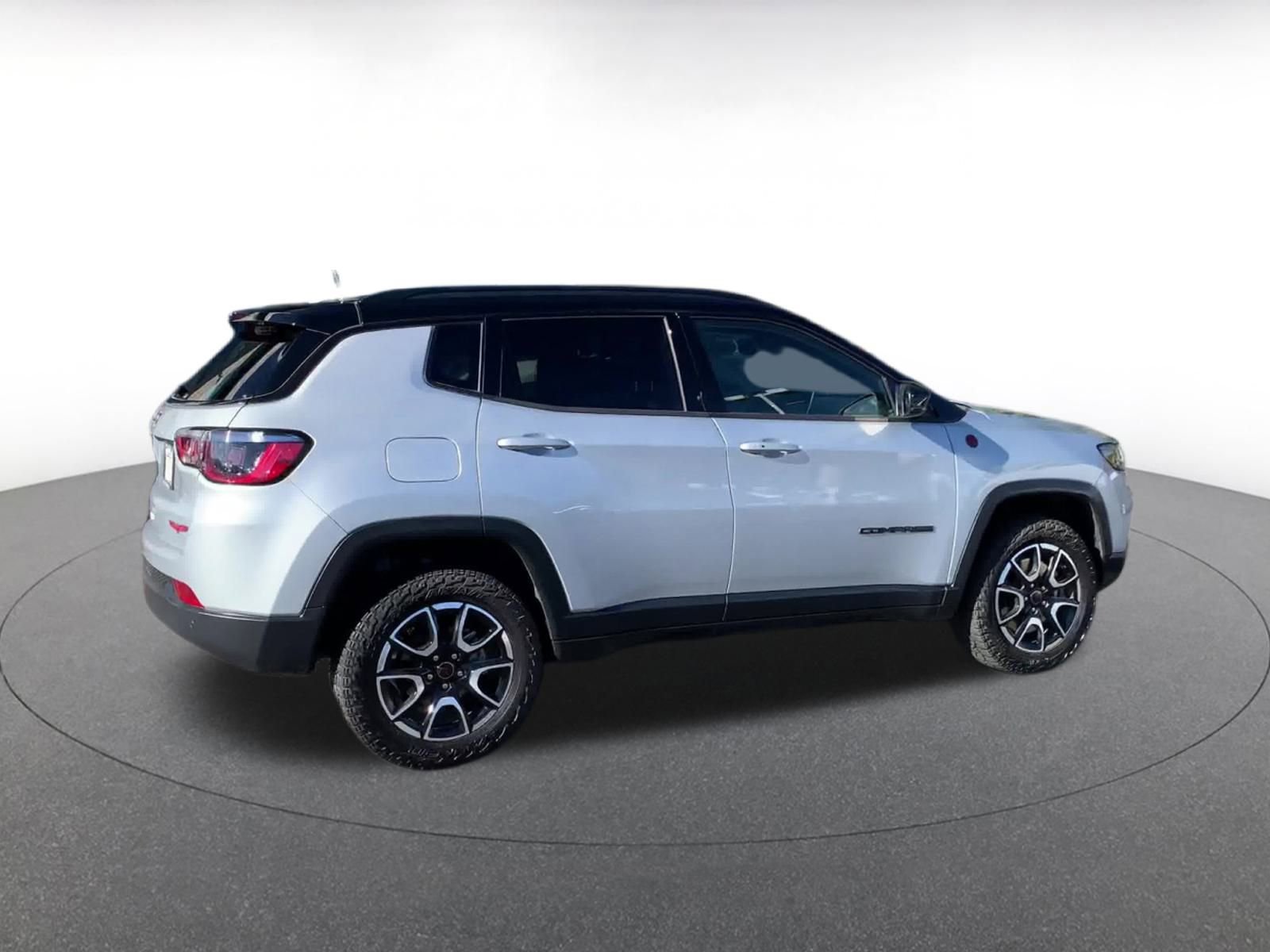 Thumbnail: 2025 Jeep Compass - 15