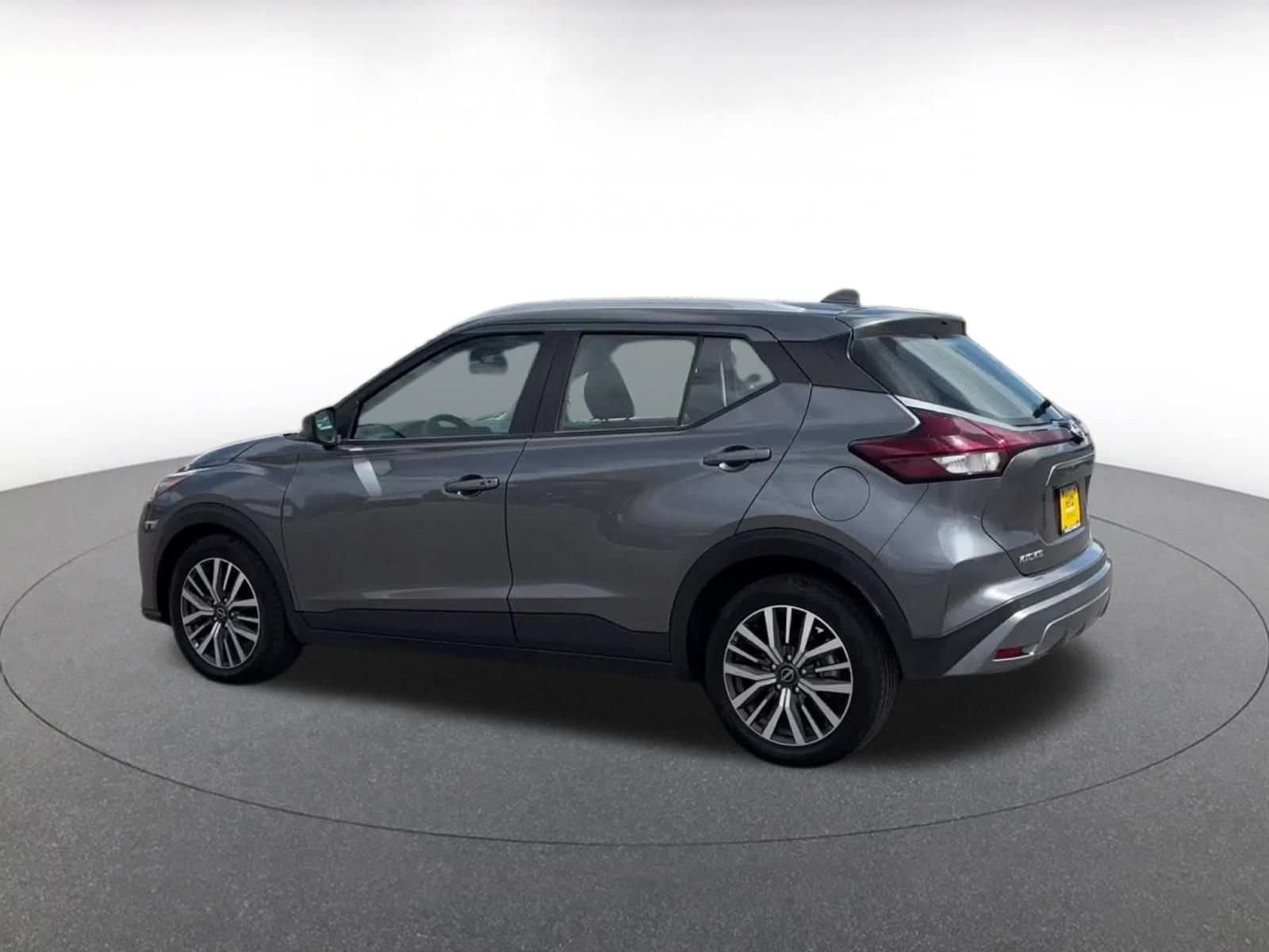 Thumbnail: 2024 Nissan Kicks - 8