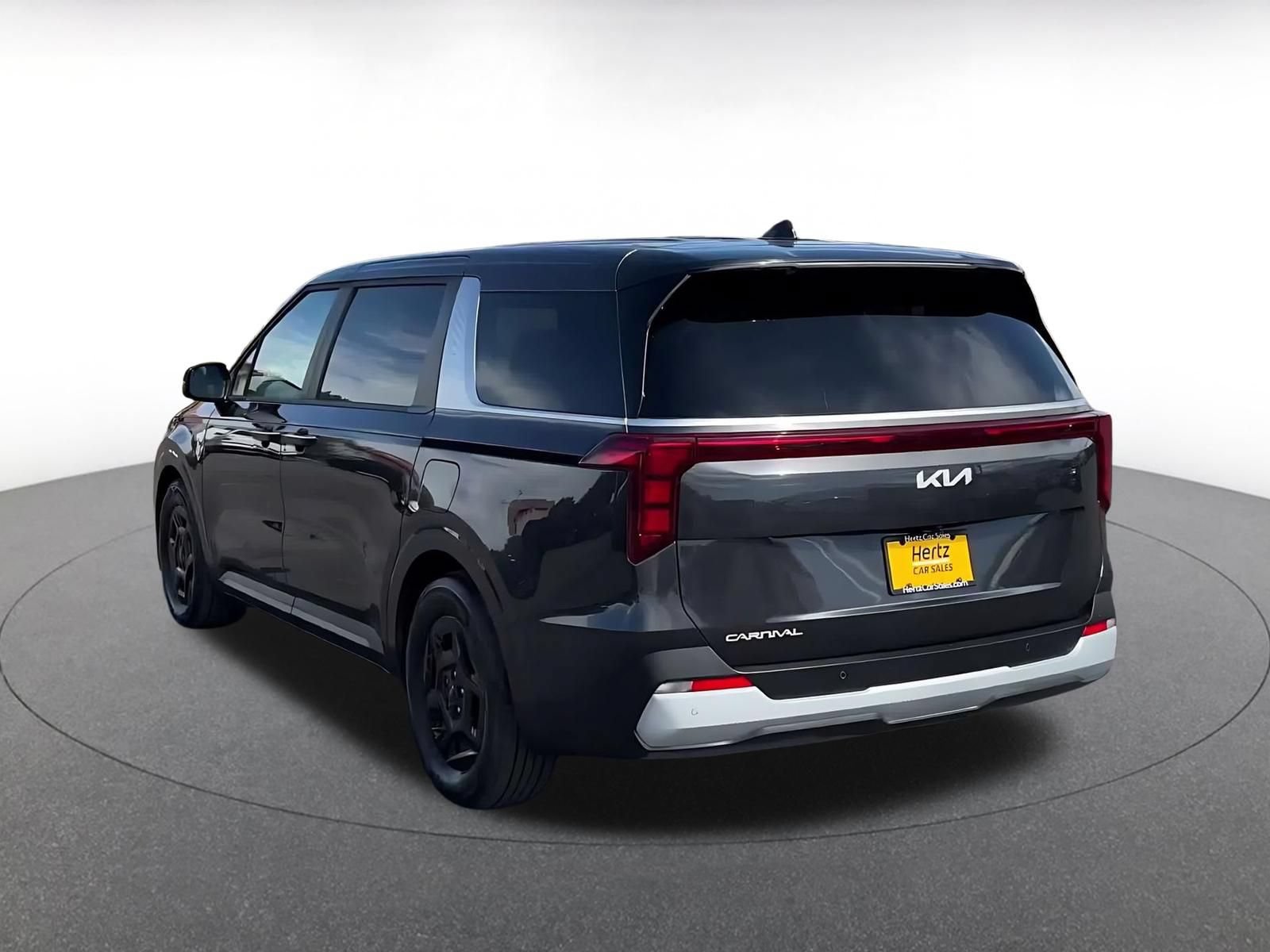 Thumbnail: 2026 Kia Carnival - 10