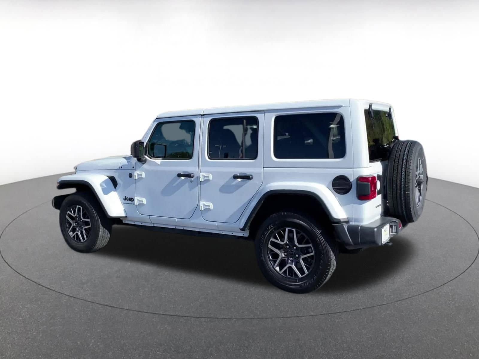 Thumbnail: 2025 Jeep Wrangler - 10